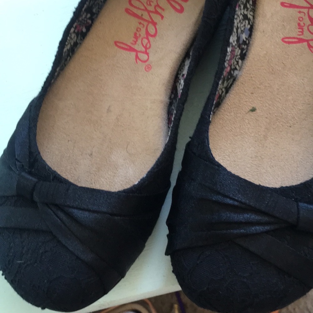 Flats - Picture 3 of 4